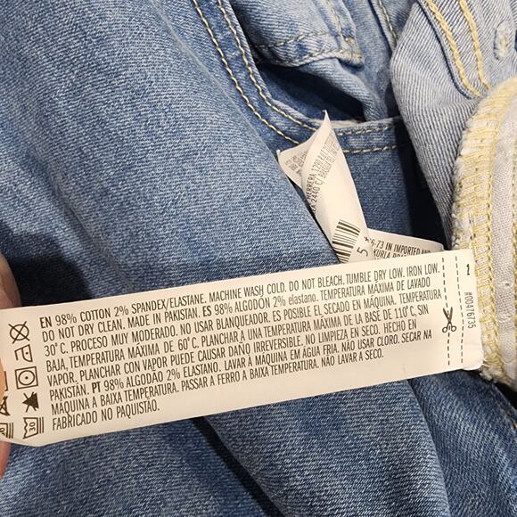 Forever 21 Jeans Slim Straight Light Wash Raw Hem Size 30 - Picture 4 of 9